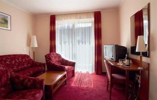 фото отеля Erzsebet Park Hotel Paradfurdo