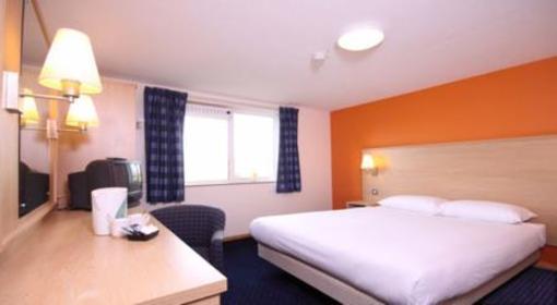 фото отеля Travelodge Reading M4 Westbound