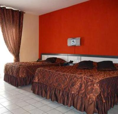 фото отеля Le Medicis Hotel Roussillon (Rhône-Alpes)