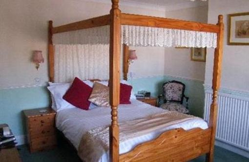 фото отеля Lyndhurst House Bed and Breakfast
