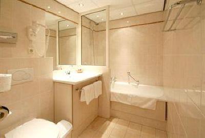 фото отеля Golden Tulip Lion D'Or