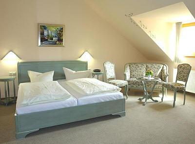 фото отеля Seehotel & Wellnessdorf Arche Noah Burg
