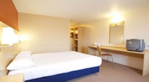 фото отеля Travelodge Hotel Fort Dunlop Birmingham