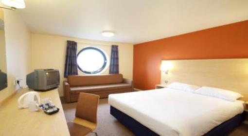 фото отеля Travelodge Hotel Fort Dunlop Birmingham