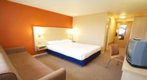 фото отеля Travelodge Hotel Fort Dunlop Birmingham