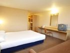 фото отеля Travelodge Hotel Fort Dunlop Birmingham