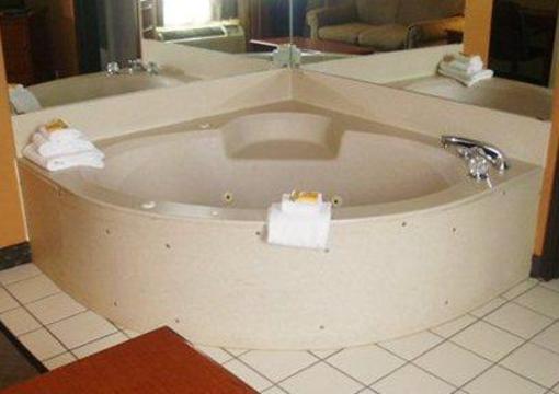 фото отеля Quality Inn & Suites Muskogee