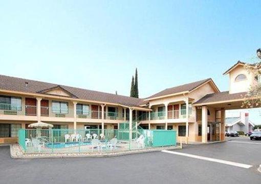 фото отеля Quality Inn and Suites Woodland