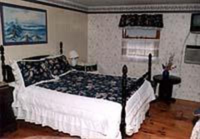фото отеля Sea Breeze Inn Hyannis