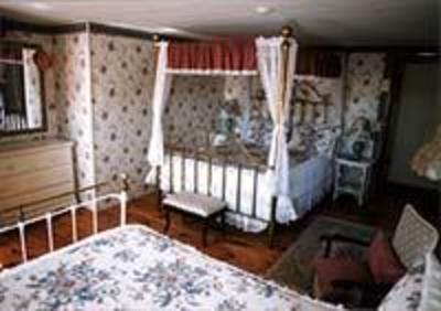 фото отеля Sea Breeze Inn Hyannis