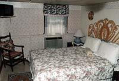 фото отеля Sea Breeze Inn Hyannis