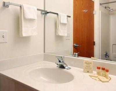 фото отеля Days Inn and Suites Cambridge (Maryland)