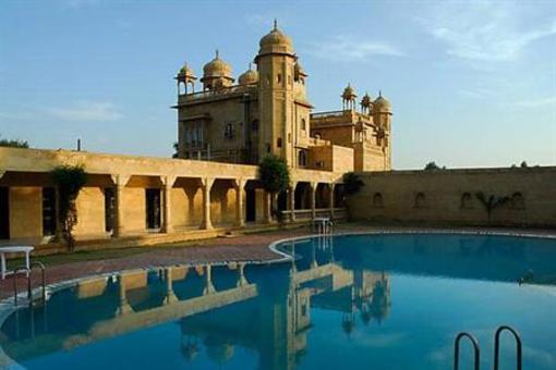 фото отеля Jawahar Niwas Palace