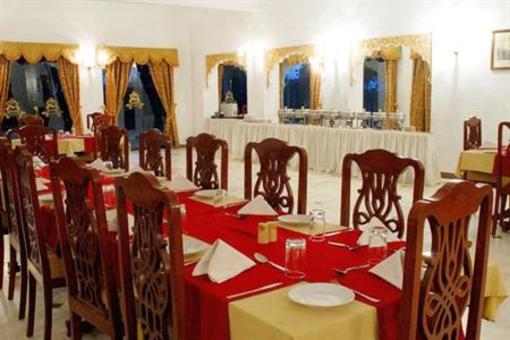 фото отеля Jawahar Niwas Palace