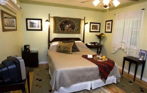 фото отеля The Little English Guesthouse