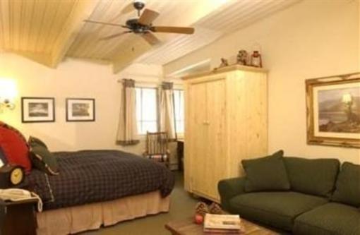 фото отеля Little Red Ski Haus Lodge Aspen