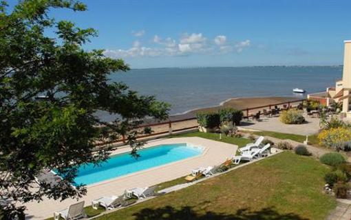фото отеля Hotel Le Grand Chalet La Tremblade