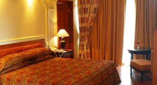 фото отеля Hotel Tuli International