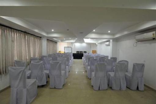 фото отеля Hotel Jal Sagar