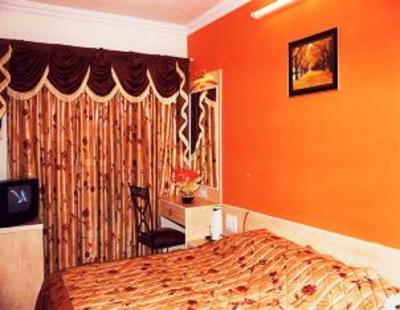 фото отеля Hotel Karan Palace