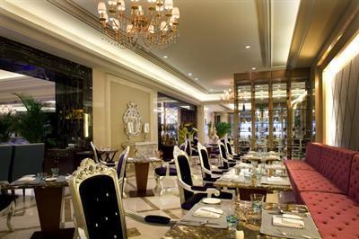 фото отеля G Charlton Noble International Hotel
