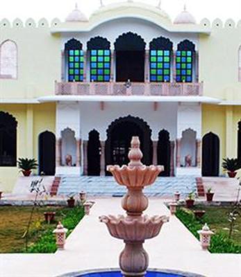 фото отеля Hotel Surya Mahal