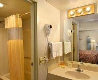 фото отеля Days Inn Southern Hills ORU