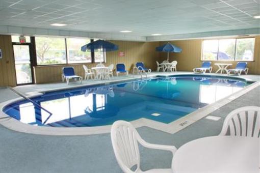 фото отеля Ramada Inn Stratford (Connecticut)