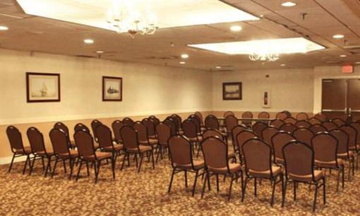 фото отеля Ramada Inn Stratford (Connecticut)