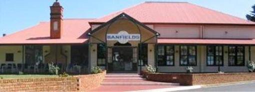 фото отеля Banfields Motel & Conference Center