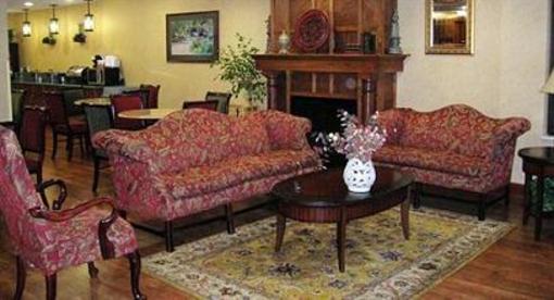 фото отеля Baymont Inn & Suites Knoxville Cedar Bluff