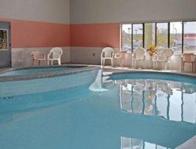 фото отеля Travelodge Macon