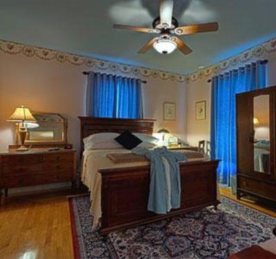 фото отеля Ash Street Inn