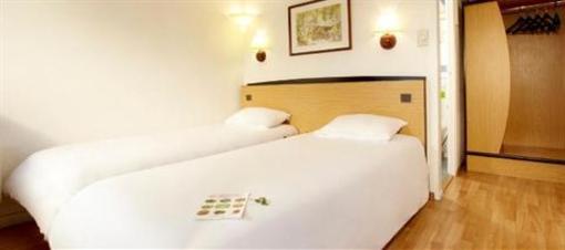 фото отеля Campanile Moulins Avermes Hotel