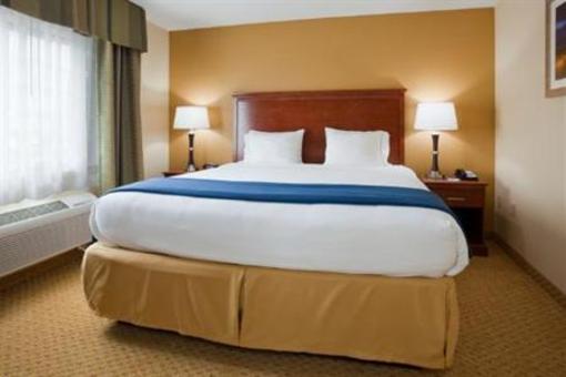 фото отеля Holiday Inn Express Sheboygan - Kohler I-43