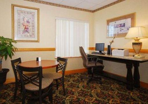 фото отеля Comfort Suites Springfield (Ohio)