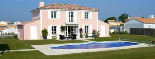 фото отеля Madame Vacances Residence Le Domaine Des Fontenelles Saint-Gilles-Croix-de-Vie