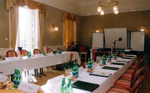 фото отеля Szidonia Hotel Rojtokmuzsaj