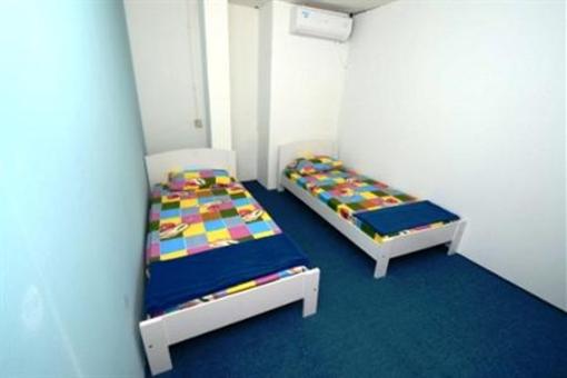 фото отеля Submarine Guest House