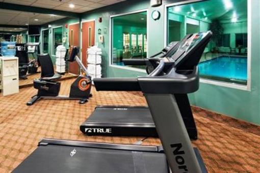 фото отеля Holiday Inn Express Athens (Tennessee)