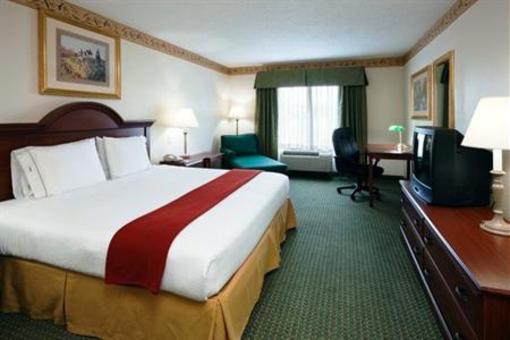 фото отеля Holiday Inn Express Athens (Tennessee)