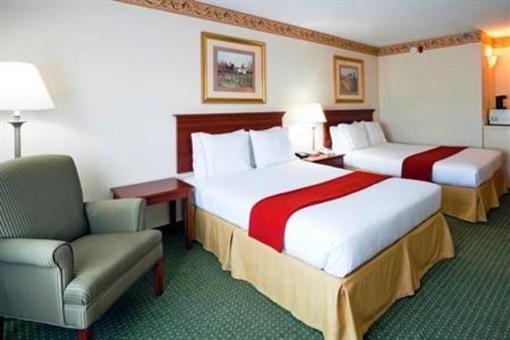фото отеля Holiday Inn Express Athens (Tennessee)