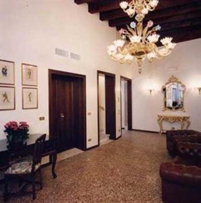 фото отеля Piccola Fenice Hotel Venice