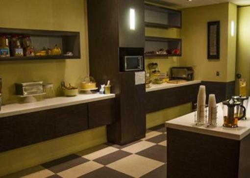 фото отеля Howard Johnson Hotel Campbellton