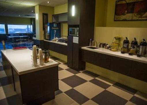 фото отеля Howard Johnson Hotel Campbellton