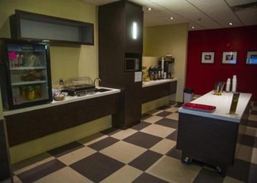 фото отеля Howard Johnson Hotel Campbellton