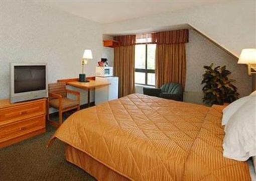 фото отеля Comfort Inn Ithaca