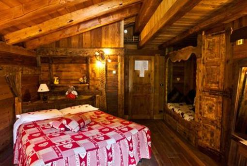 фото отеля La Jolie Bergère Hotel La Salle