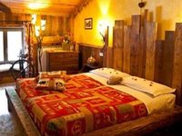 La Jolie Bergère Hotel La Salle
