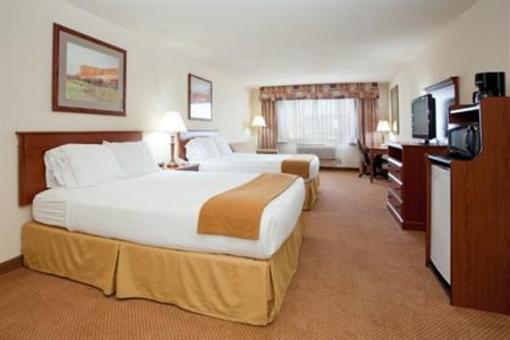 фото отеля Holiday Inn Express Farmington (Bloomfield)